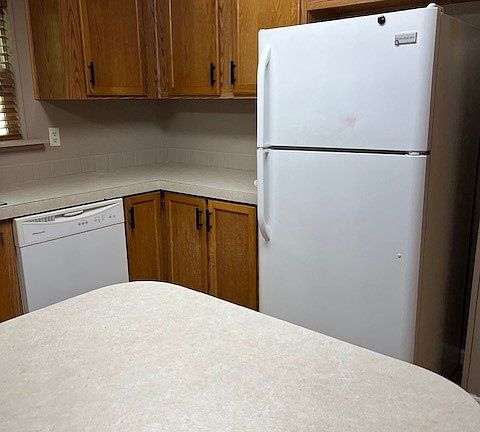 2nd image of 326 Cad Collins Ln