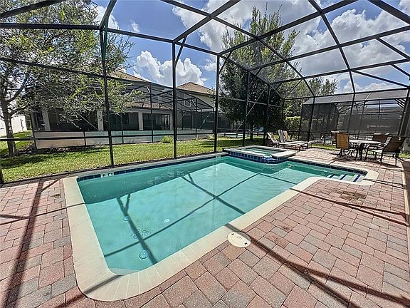 2nd image of 1453 MYRTLEWOOD STREET