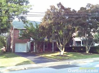 59 N Kinzer Ave, New Holland, PA