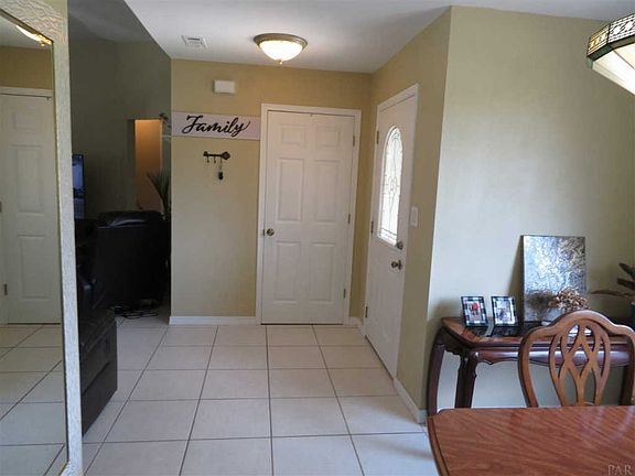2nd image of 9520 Brentwood Blvd