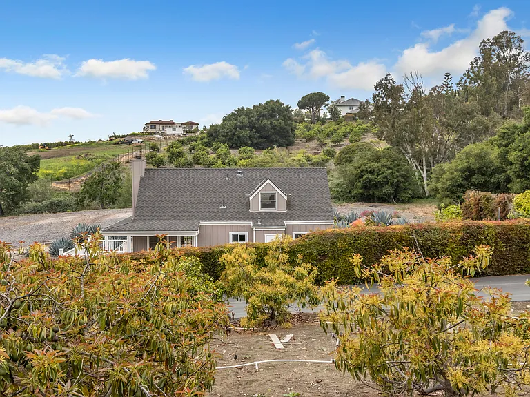 Spur Valley Rd — Photo 37