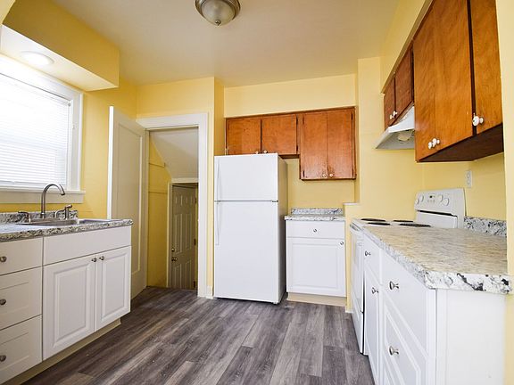 3rd image of 5526 N Delaware Ave
