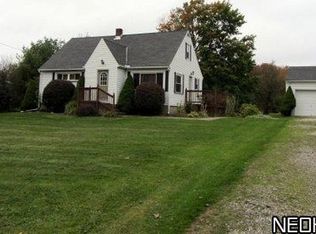 10906 Claridon Troy Rd, Chardon, OH 44024