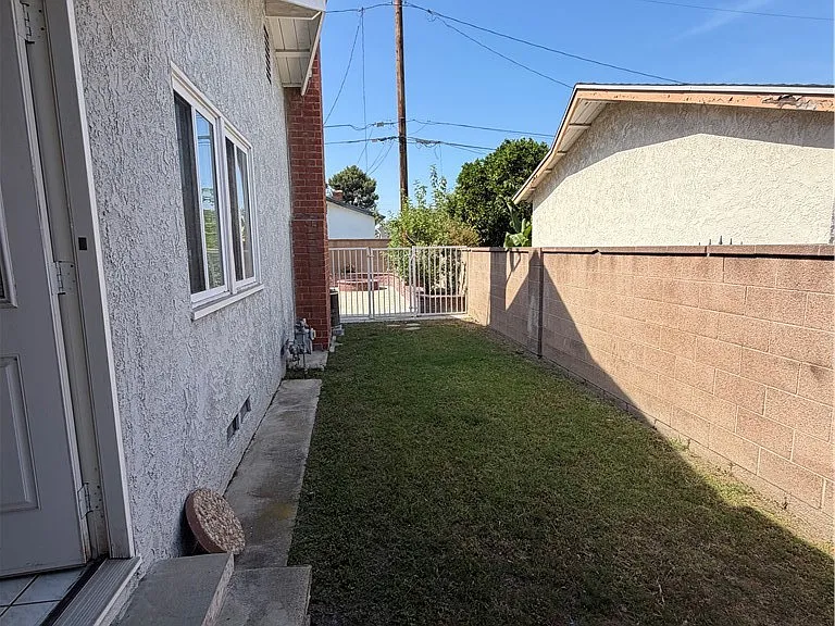 7071 Santa Paula Cir — Photo 22