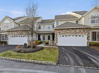 29 Pine Valley Rd, Livingston, NJ 07039