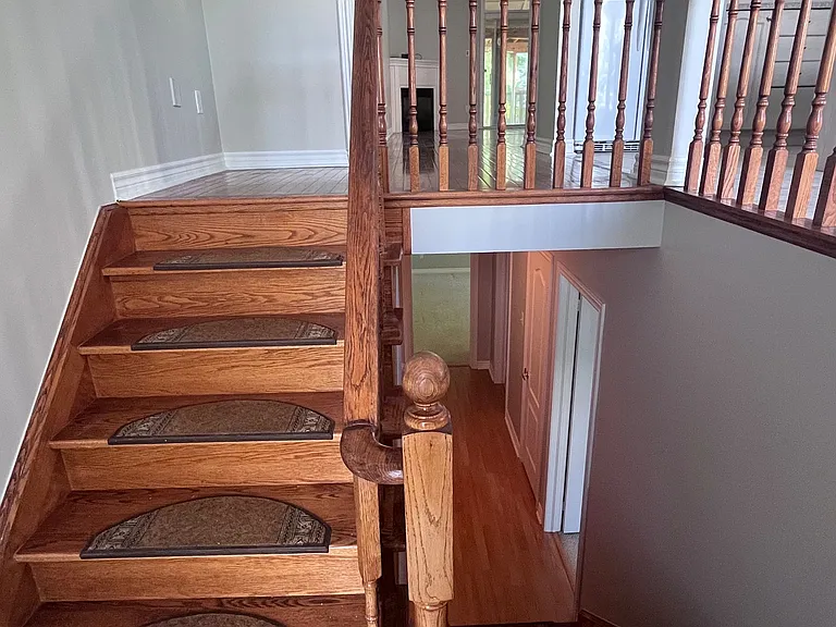 19 Tanager Cres — Photo 4