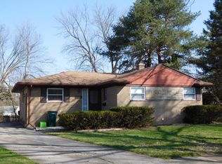 1622 Holly Ct, Lansing, MI 48910