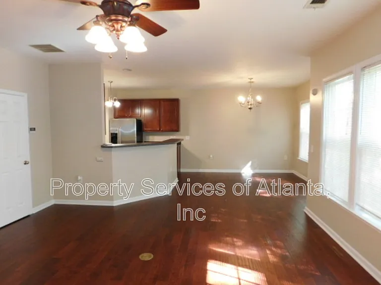 3286 Welmingham Dr SW — Photo 5