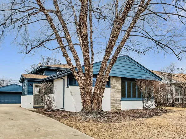 8632 N Oketo Ave, Niles, IL 60714