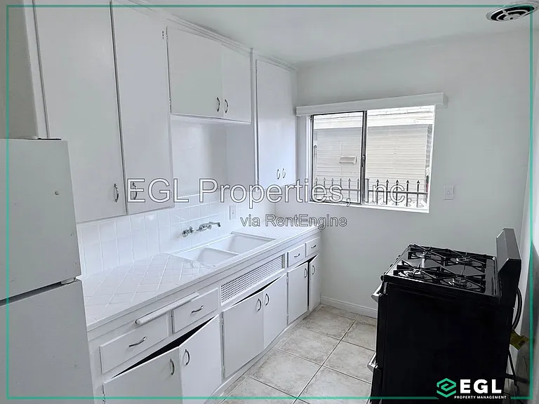 1211 N New Hampshire Ave #3 — Photo 5