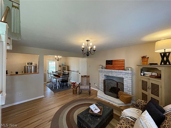 4th image of 3267 Pinewood Dr