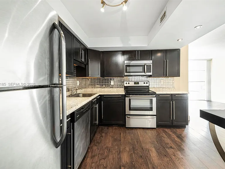 501 Three Islands Blvd #519 — Photo 13