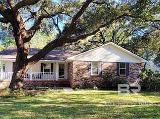573 Ridgewood Dr, Daphne, AL 36526