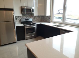 5753 59th St, Maspeth, NY 11378