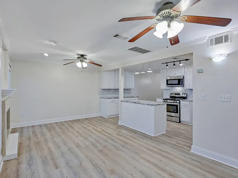 11 Lake Barnett Dr — Photo 11