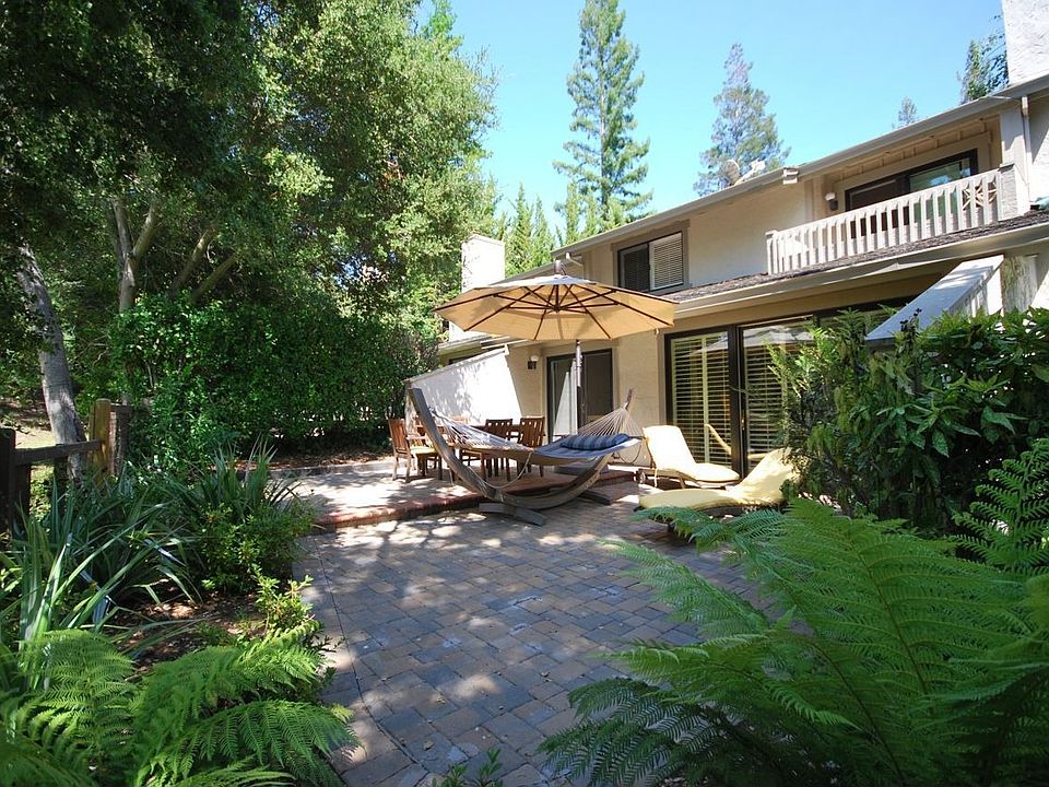1st image of 432 Sand Hill Cir