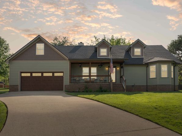 1329 Grand Ct, Murfreesboro, TN 37129