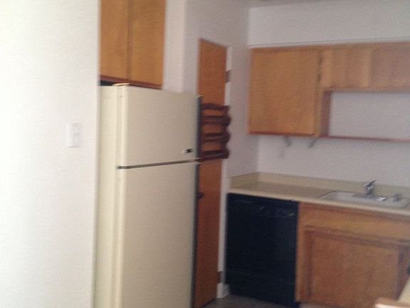 2nd image of 2639 Jamaica Blvd S APT 3