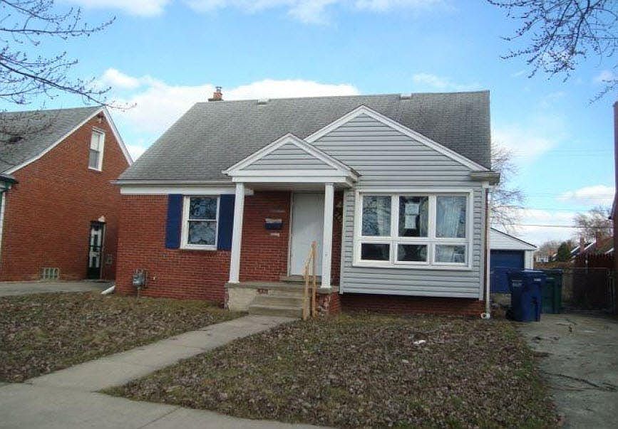 1st image of 2415 Applewood Ave