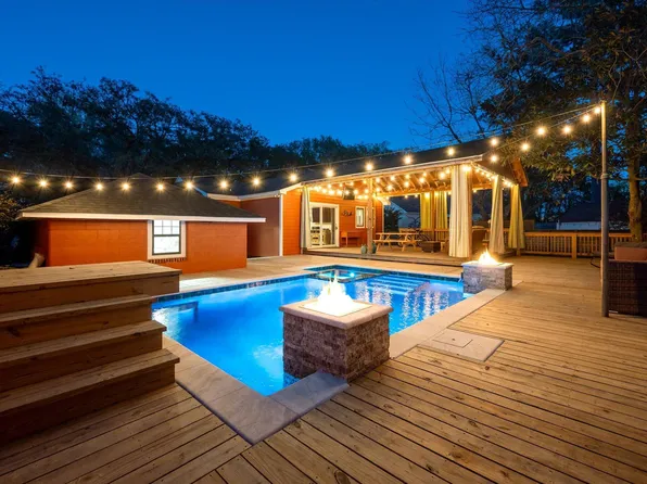 1235 Sunset Dr, Charleston, SC 29407