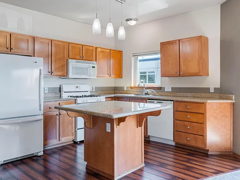 15325 NW Central Dr #211 — Photo 14