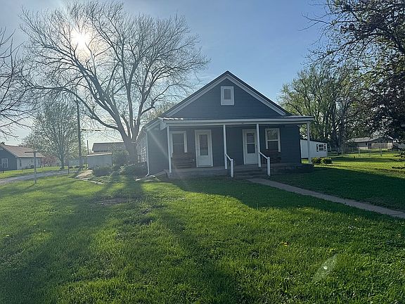 2nd image of 1006 S Dickerson St