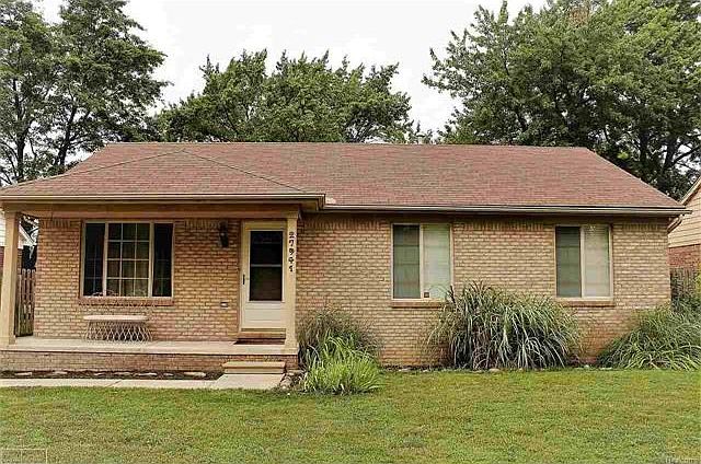 Welcome to 27941 Woodmont. 31325197
