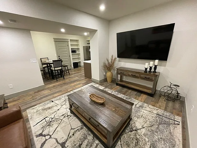 6710 Hillside Way — Photo 16
