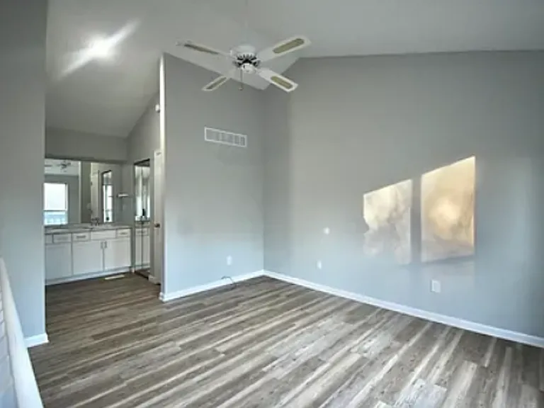 1938 E Bay Pointe Dr — Photo 16