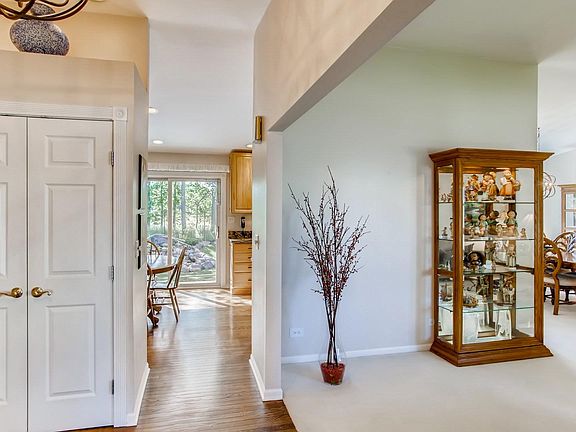 5th image of 4522 Capstan Dr