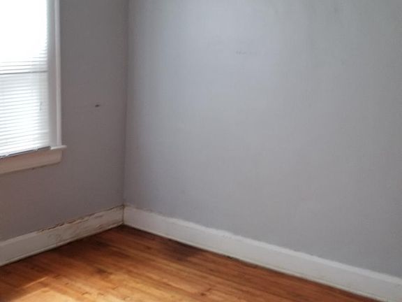 5th image of 3535 W 117th St