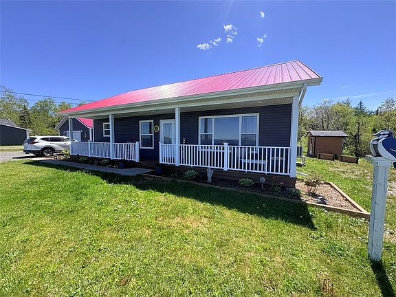 3rd image of 138 Birchy Point Road