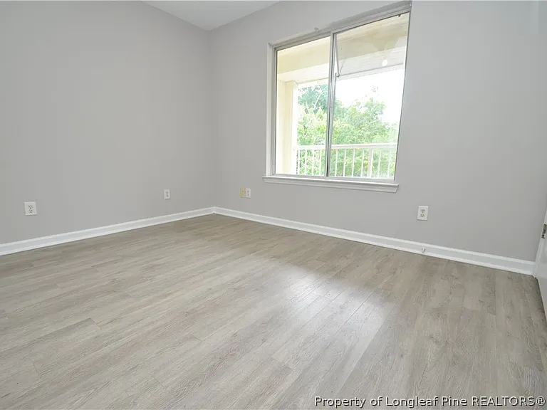 1500 Graduate Ln #304 — Photo 22