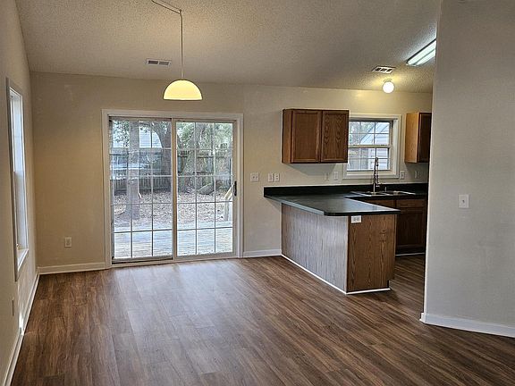 5th image of 1503 Village Ln Lot 120