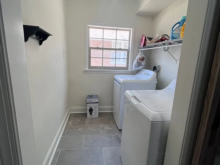 908 Maury St — Photo 29