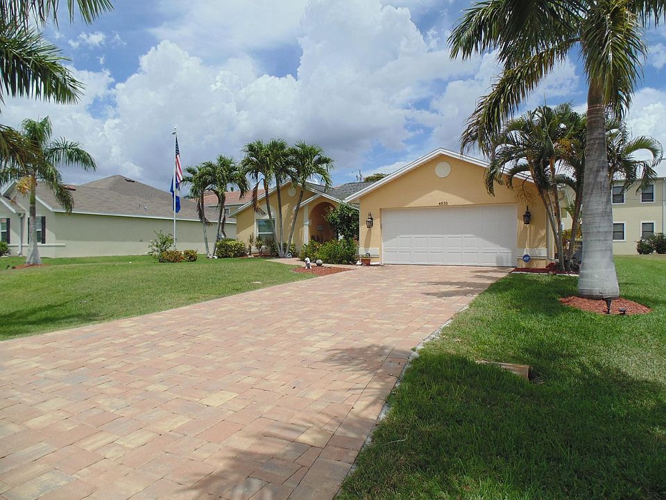 1st image of 4835 SW 18th Ave