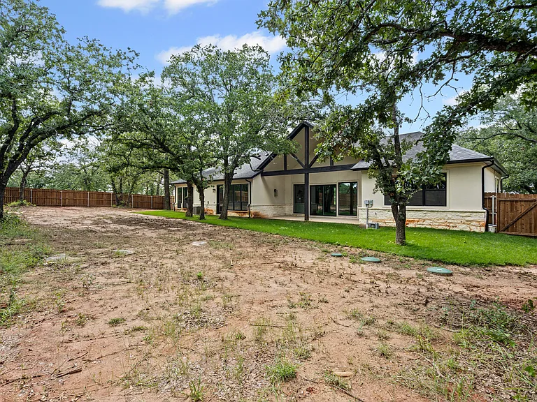 3501 Williamson Rd — Photo 26