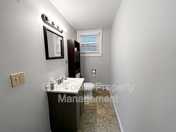 4th image of 145 Center St