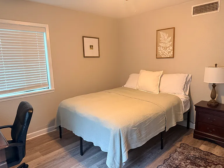 3222 Bryan St #2 — Photo 6