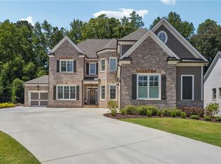 4580 Salmo Dr NE, Roswell, GA 30075