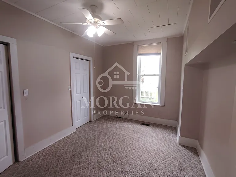 1220 S Washington St — Photo 5