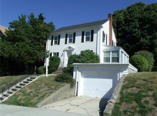 895 Rock St, Fall River, MA 02720