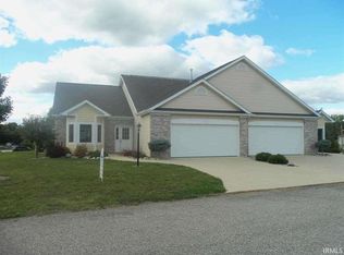 114 Lane 151a Hamilton Lake, Hamilton, IN 46742