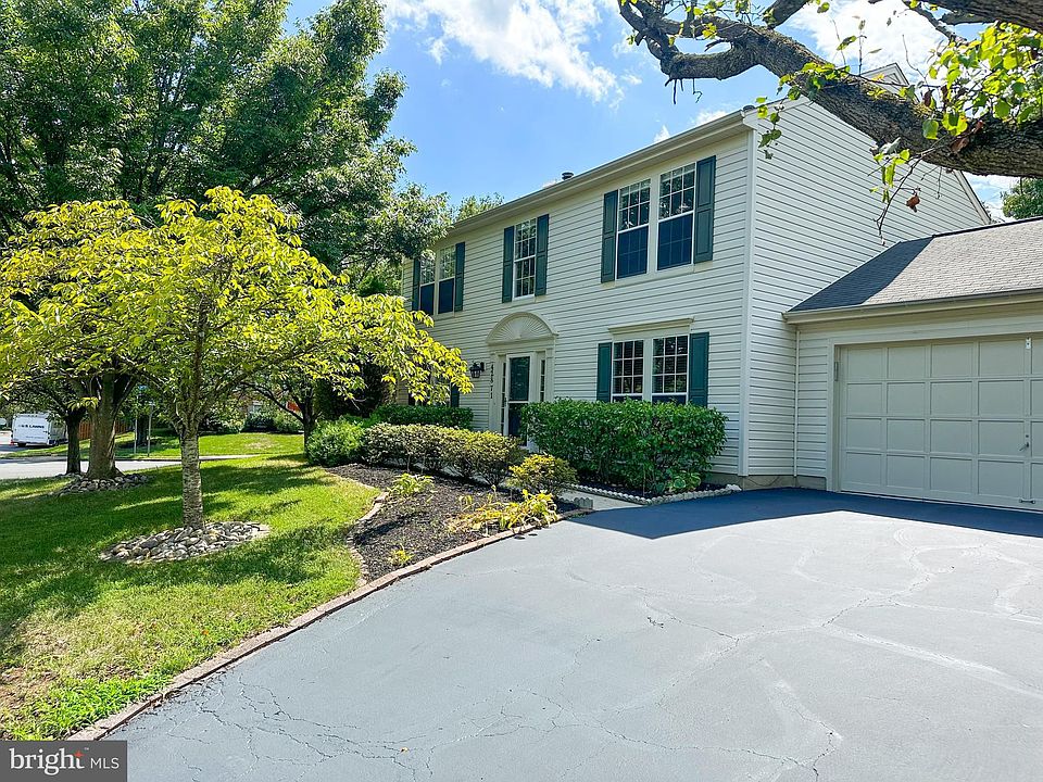 1st image of 42871 Churchill Downs Dr