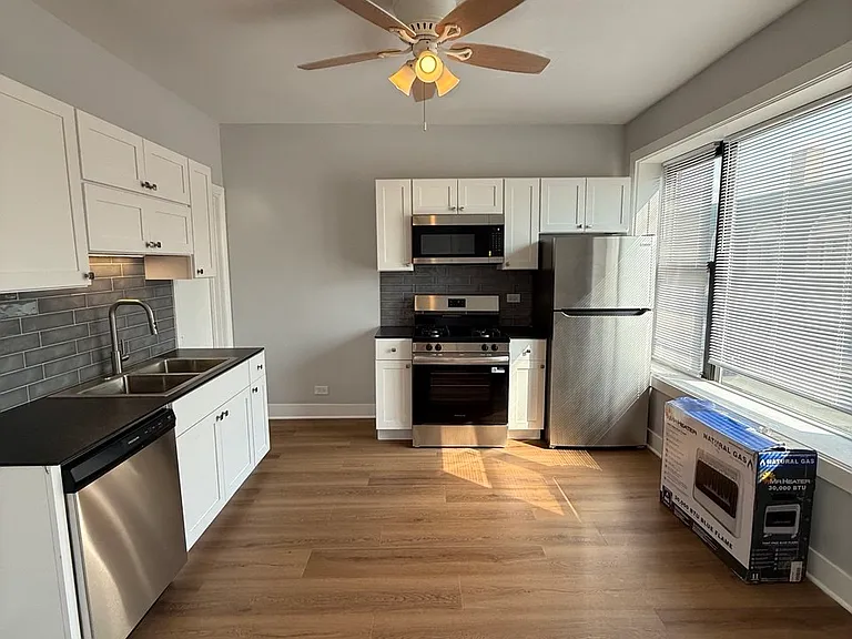 4383 N Elston Ave #5N — Photo 3
