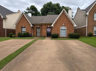 1670 Old Mill Stream Dr, Cordova, TN 38016