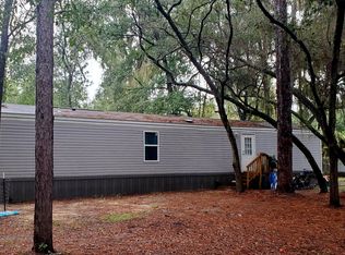 114 Little Star Rd, Hawthorne, FL 32640