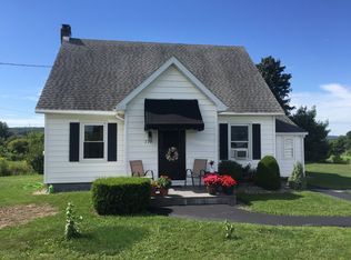 736 Thayer Rd, Amsterdam, NY 12010