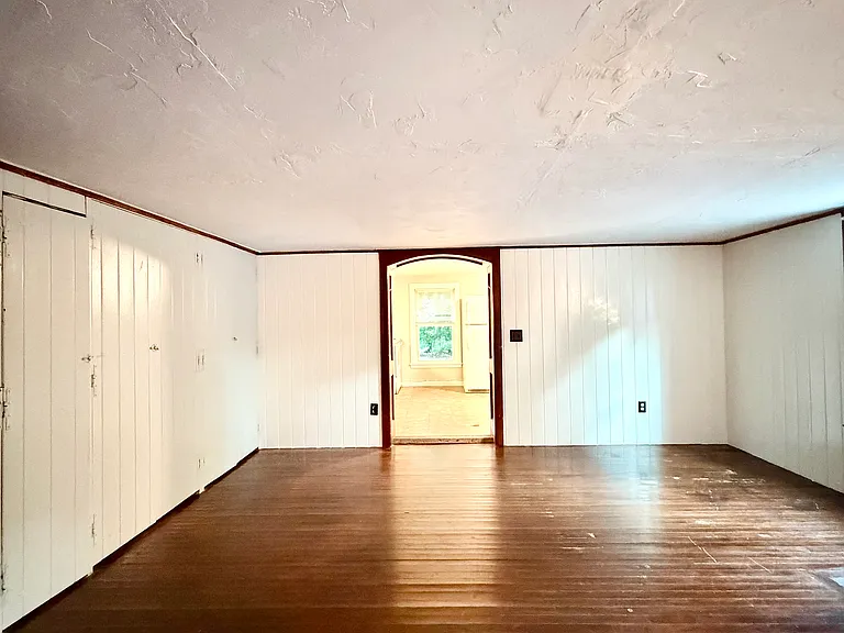 133 Maple St #C — Photo 6