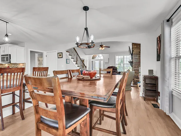 213 John Duke Tyler Blvd — Photo 12